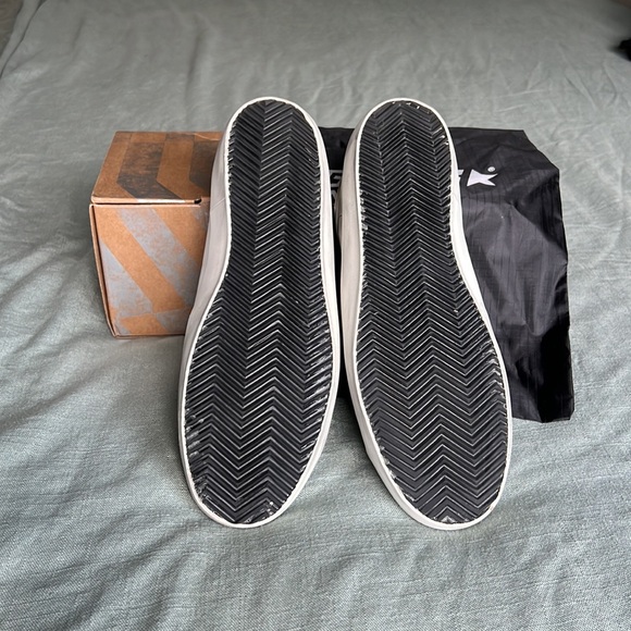 Golden Goose Superstars size 40- NIB - Picture 3 of 5